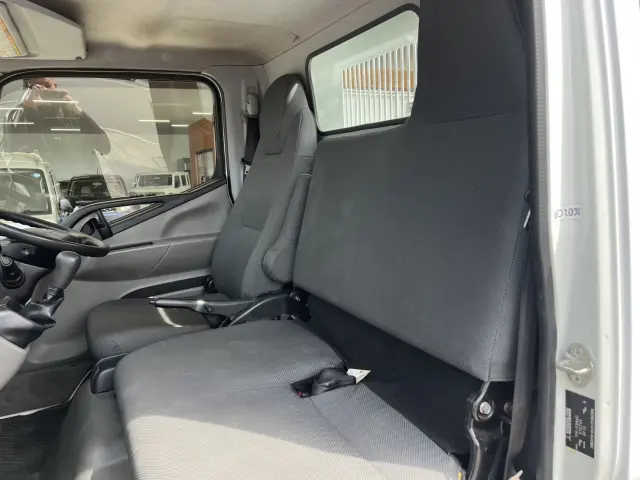 三菱 キャンター TPG-FBA60(2WD)の写真42