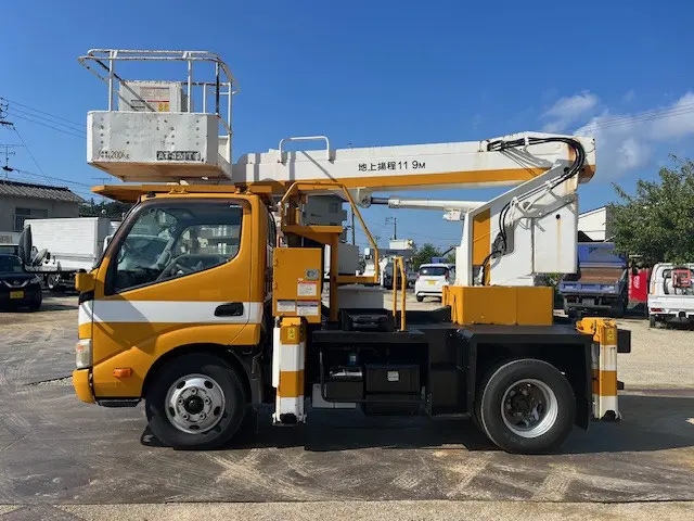 日野 デュトロ BKG-XZU304E(2WD)の写真4