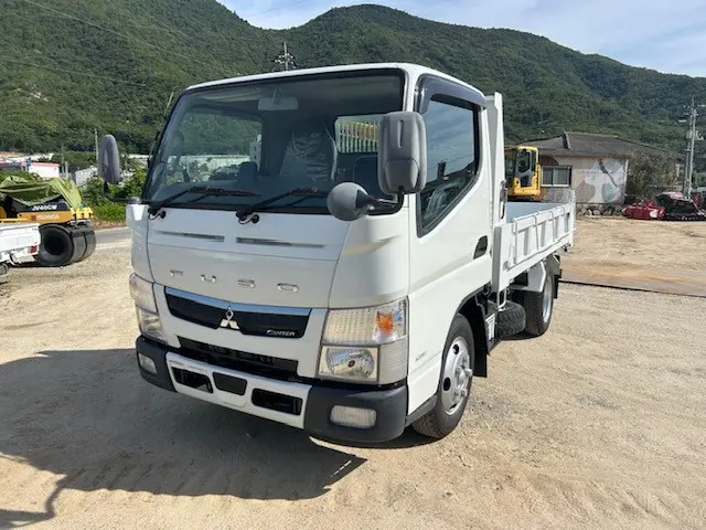 三菱 キャンター 2PG-FBA60(2WD)の写真1