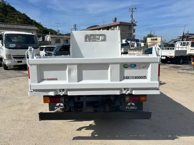 三菱 キャンター 2PG-FBA60(2WD)の写真6