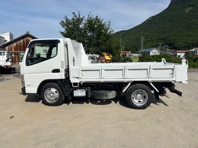 三菱 キャンター 2PG-FBA60(2WD)の写真8