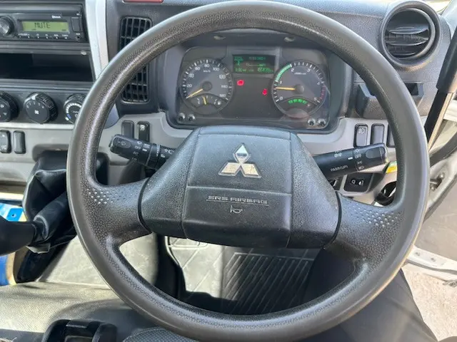 三菱 キャンター 2PG-FBA60(2WD)の写真24