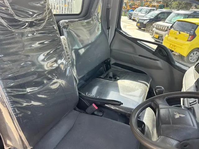 三菱 キャンター 2PG-FBA60(2WD)の写真28