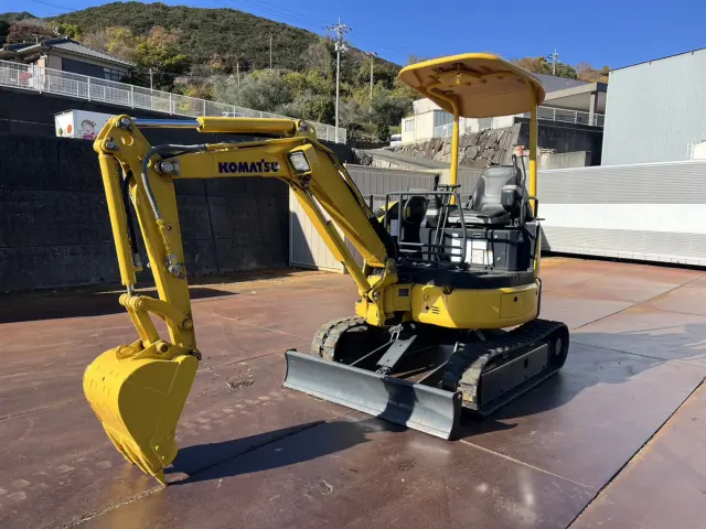 コマツ バックホー PC20MR-3(未入力/関係無)の写真1