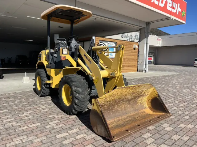 コマツ、WA30-6E0、ホイールローダー、WA131A・中古トラックの コマツ、WA30-6E0、ホイールローダー、WA131A・中古トラックの