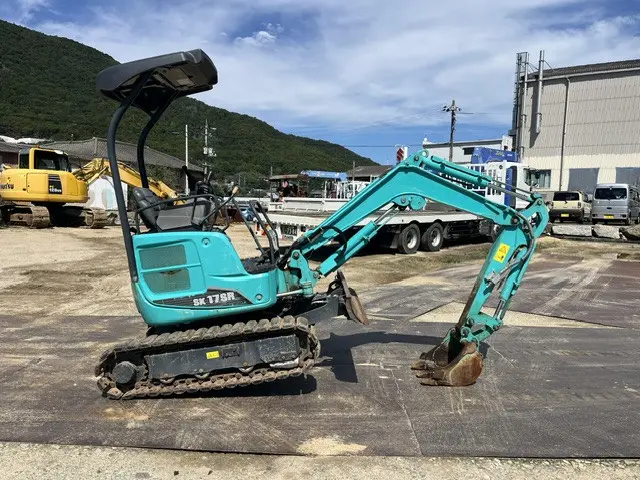 KOBELCO ミニショベル SK17SR-5の写真6