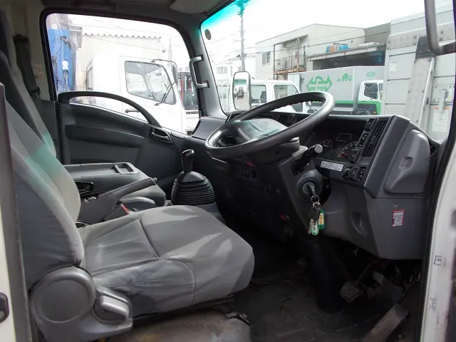 いすゞ エルフ TKG-NPR85AN(2WD)の写真7