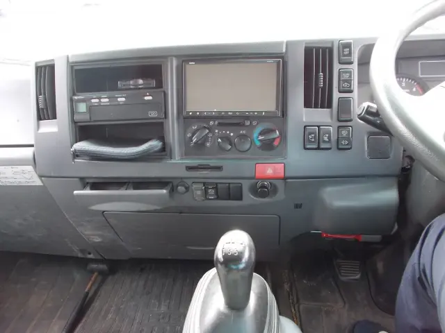 いすゞ エルフ TKG-NPR85AN(2WD)の写真8