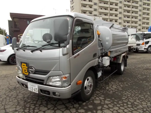 日野 デュトロ TKG-XZU685M(4WD)の写真1