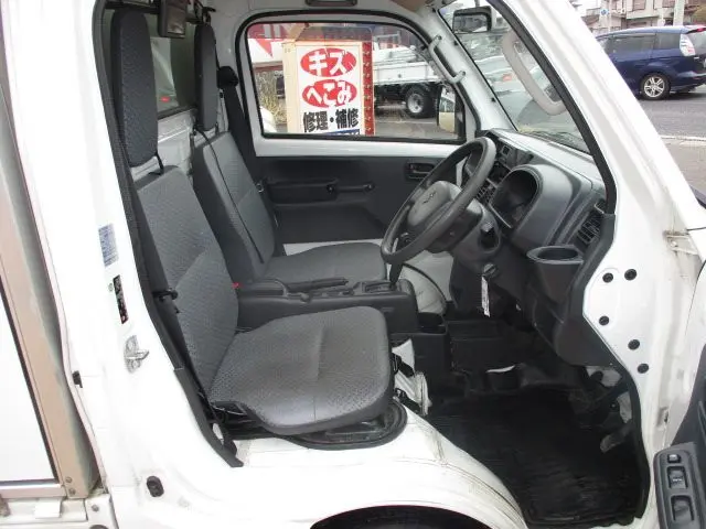スズキ キャリイ EBD-DA16T(2WD)の写真8