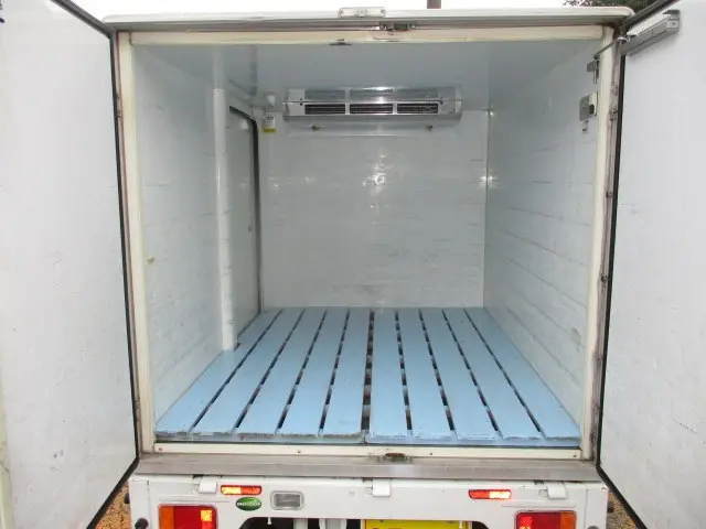 日産 クリッパートラック EBD-DR16T(2WD)の写真4