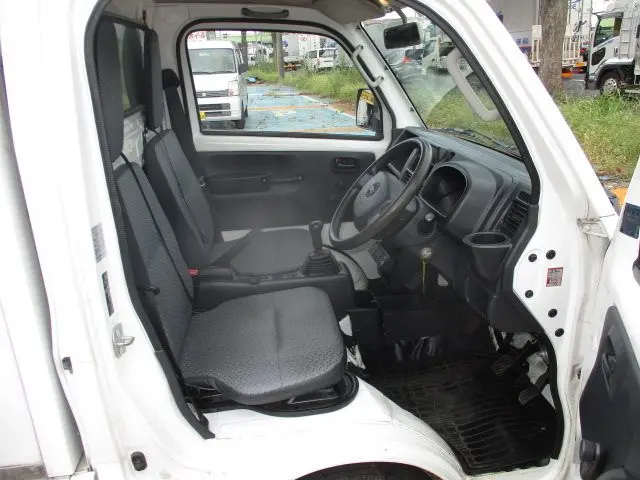 日産 クリッパートラック EBD-DR16T(2WD)の写真9