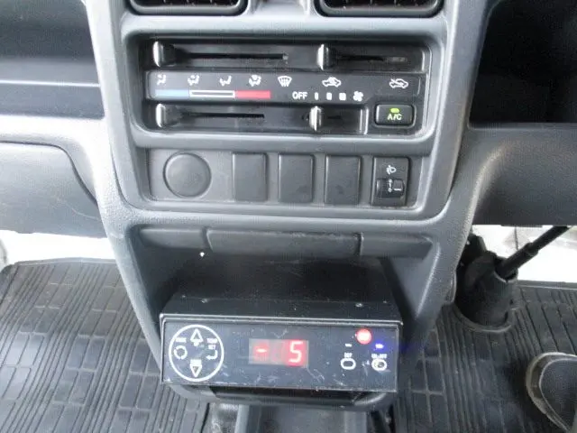 日産 クリッパートラック EBD-DR16T(2WD)の写真12