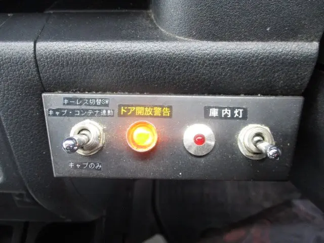 ダイハツ ハイゼットトラック EBD-S500P(2WD)の写真26