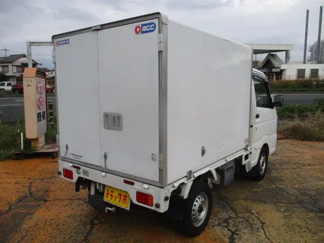 三菱 ミニキャブトラック EBD-DS16T(2WD)の写真3