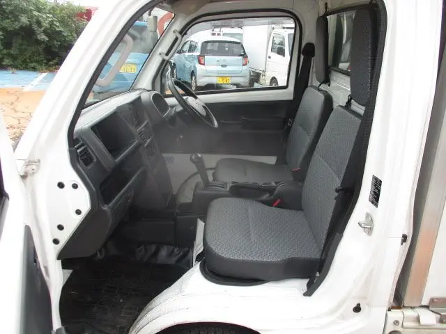 三菱 ミニキャブトラック EBD-DS16T(2WD)の写真8
