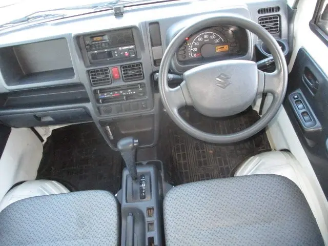 スズキ キャリイ DA16T(2WD)の写真2