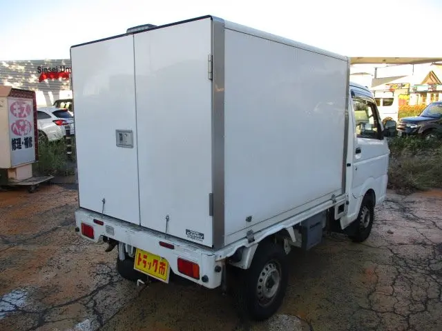 スズキ キャリイ DA16T(2WD)の写真3