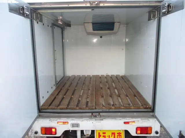 スズキ キャリイ DA16T(2WD)の写真4