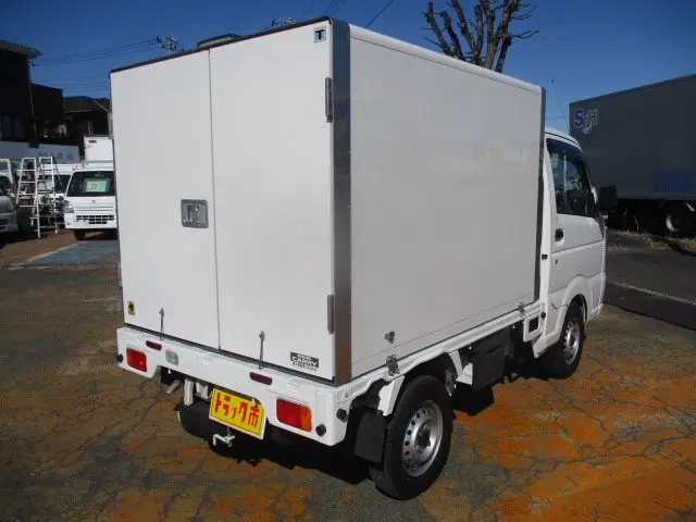 スズキ キャリイ EBD-DＡ16T(4WD)の写真3