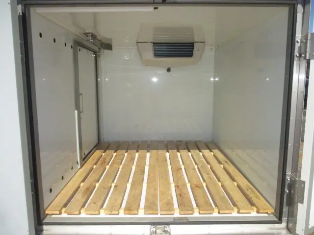 スズキ キャリイ EBD-DＡ16T(4WD)の写真4