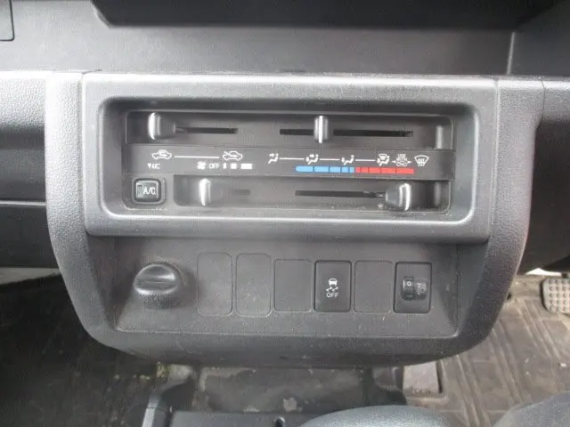 ダイハツ ハイゼットトラック 3BD-S500P(2WD)の写真12