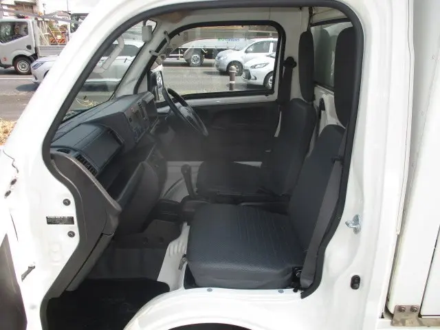 ダイハツ ハイゼットトラック HBD－S500P(2WD)の写真8