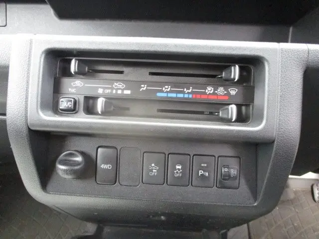 ダイハツ ハイゼットトラック 3BD-S510P(4WD)の写真11