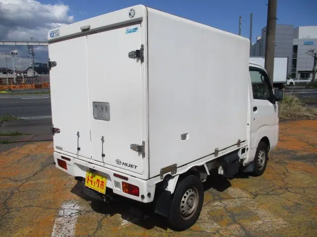 ダイハツ ハイゼットトラック ＨBD－S500P(2WD)の写真3