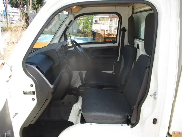 ダイハツ ハイゼットトラック ＨBD－S500P(2WD)の写真7