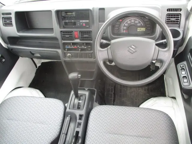 スズキ キャリイ EBD-DA16T(2WD)の写真2