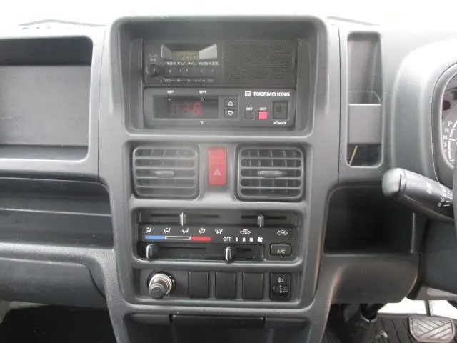 スズキ キャリイ EBD-DA16T(2WD)の写真10