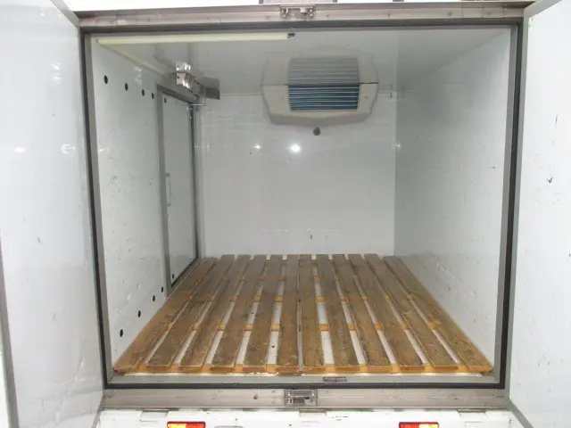 スズキ キャリイ EBD-DA16T(2WD)の写真17