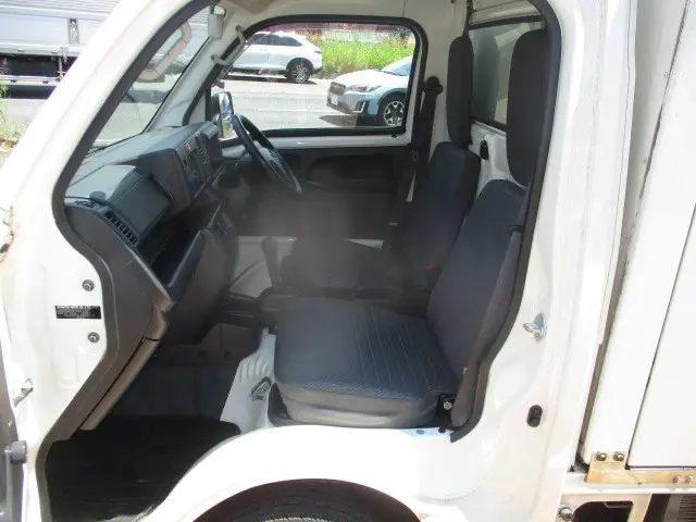 ダイハツ ハイゼットトラック ＥBD－S500P(2WD)の写真8