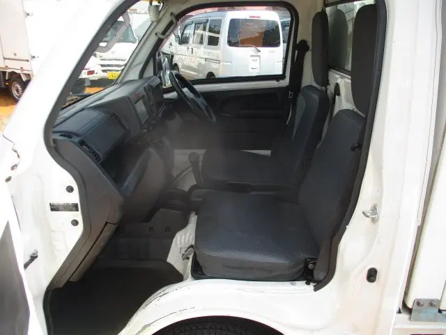 ダイハツ ハイゼットトラック ＥBD－S500P(2WD)の写真7