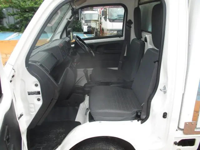 ダイハツ ハイゼットトラック EBD－S500P(2WD)の写真8
