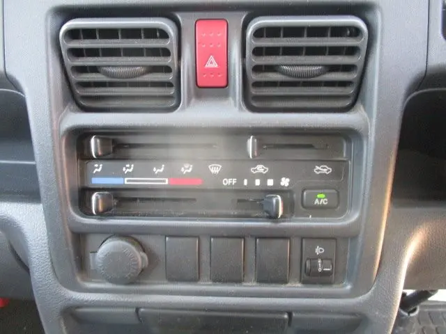 スズキ キャリイ EBD-DＡ16T(2WD)の写真11