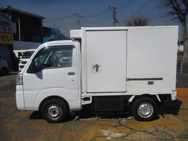 ダイハツ ハイゼットトラック EBD-S500P(2WD)の写真26