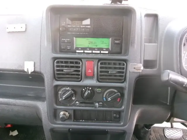 スズキ キャリイ EBD-DA16T(2WD)の写真9
