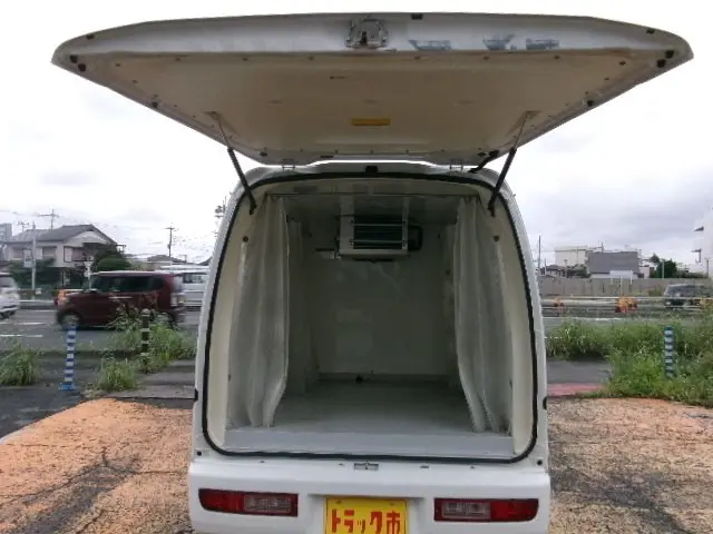 ダイハツ ハイゼットバン EBD-S321V(2WD)の写真17
