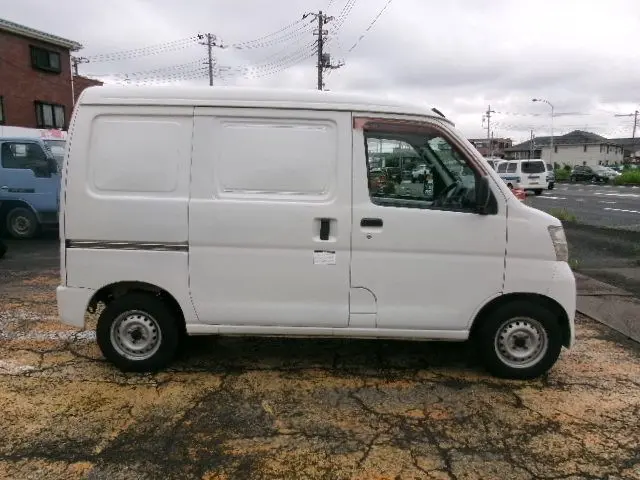ダイハツ ハイゼットバン EBD-S321V(2WD)の写真26