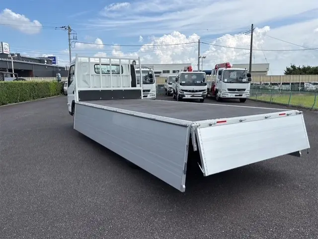 三菱 キャンター 2PG-FEB80の写真30