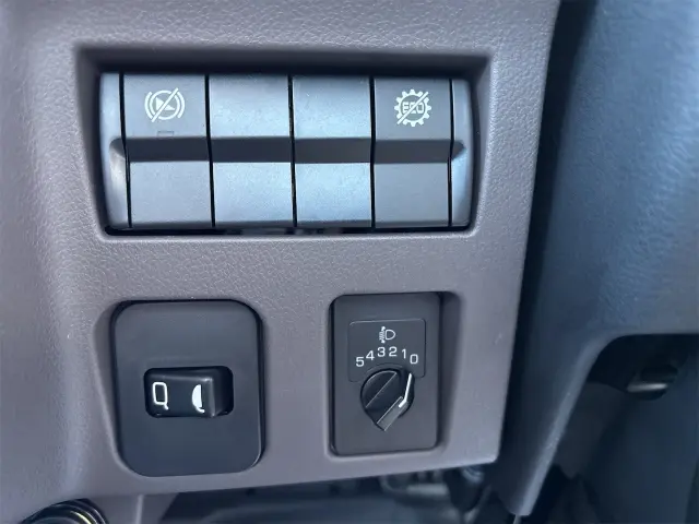 三菱 キャンター 2RG-FBA60(2WD)の写真21