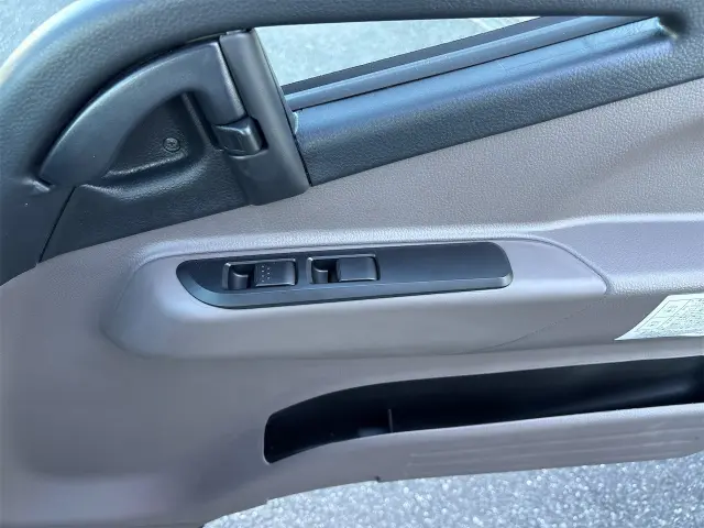 三菱 キャンター 2RG-FBA60(2WD)の写真25