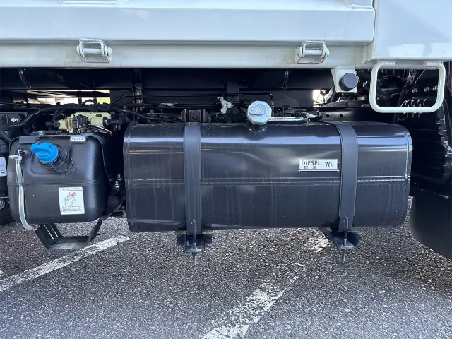 三菱 キャンター 2RG-FBA60(2WD)の写真30