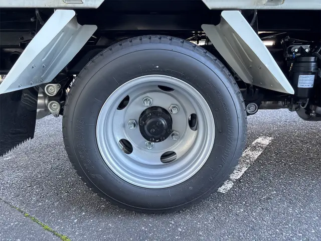三菱 キャンター 2RG-FBA60(2WD)の写真32