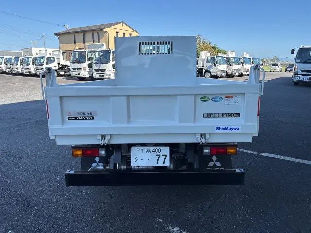 三菱 キャンター 2RG-FBA60(2WD)の写真33