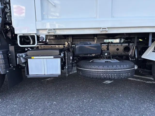 三菱 キャンター 2RG-FBA60(2WD)の写真37