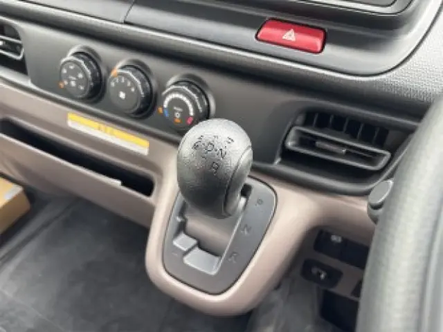 三菱 キャンター 2ＲＧ－ＦＥＢ80(2WD)の写真9