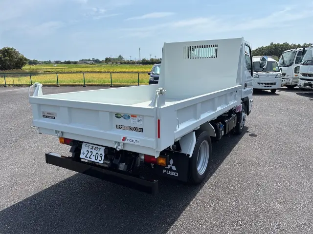 三菱 キャンター 2RG-FBA30(2WD)の写真35